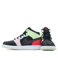 Nike Air Jordan 1 Mid "Glow-In-The-Dark" GS Chaussure AV5174-076