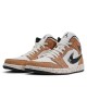 Nike Air Jordan 1 Mid SE Brushstroke Femme/Homme Chaussure DA8005-100