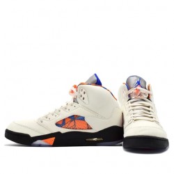 Air Jordan 5 Retro "International Flight" Homme/Femme Chaussure 136027-148