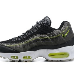 Nike Air Max 95 TT Noir Vert CV6899-001 Chaussure Homme