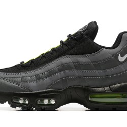 Nike Air Max 95 TT Noir Gris DZ4496-001 Chaussure Homme